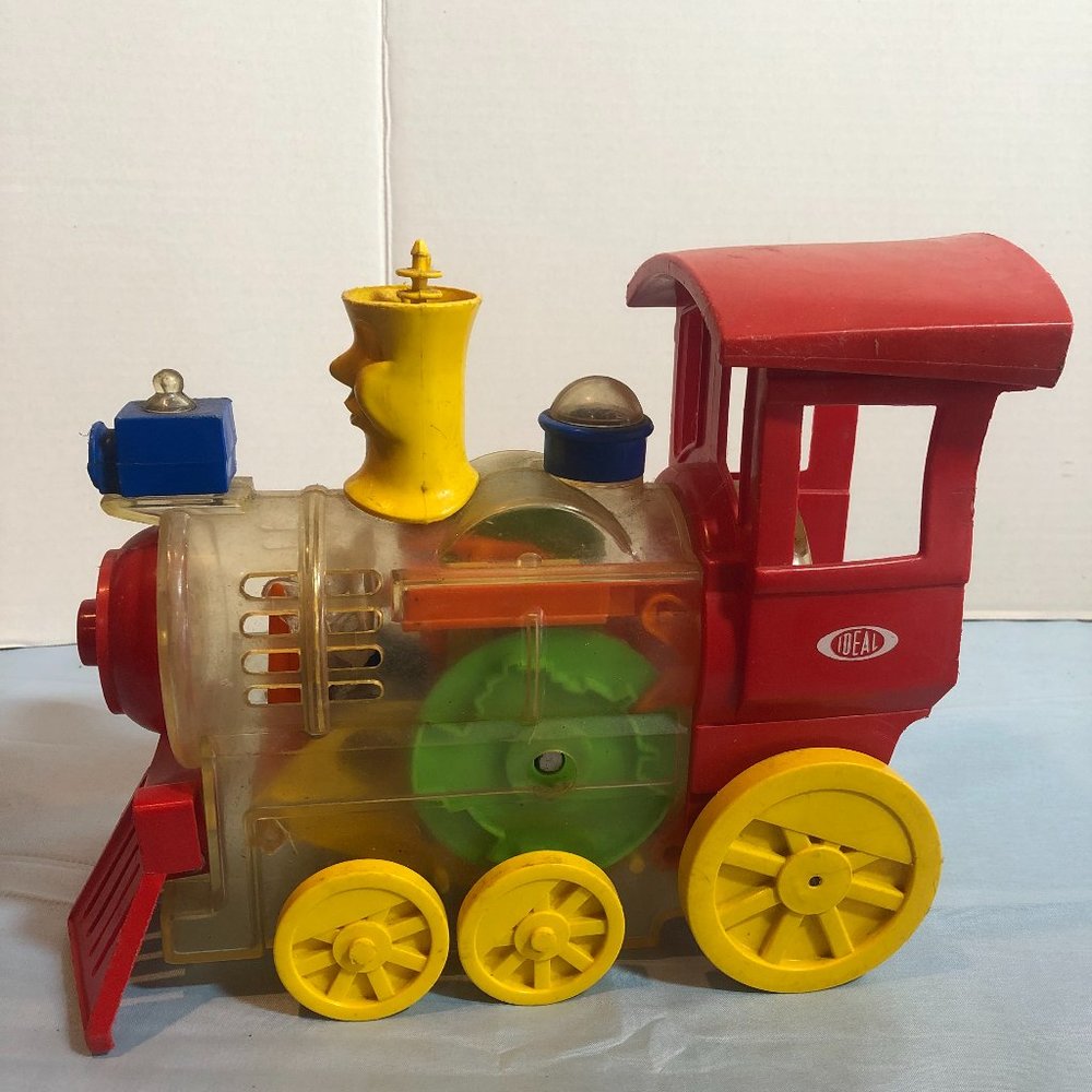 VINTAGE 1974 Ideal Toys Wind Up Train #UPST